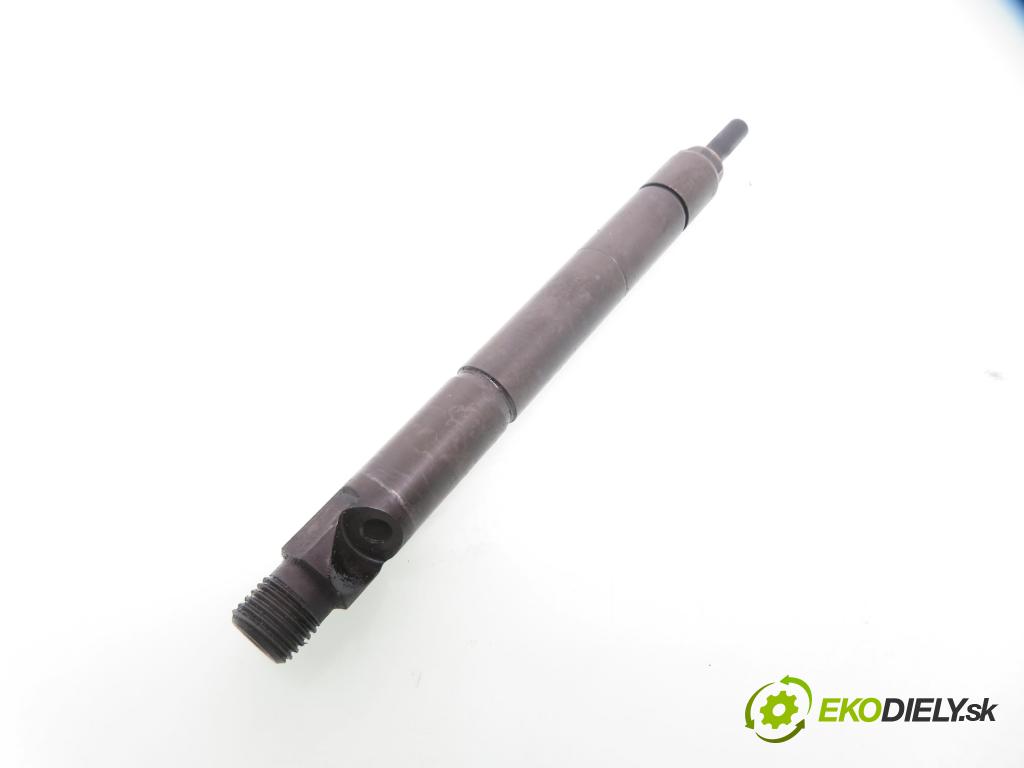 FORD TRANSIT Furgon (FA_ _) FURGON 2002 66,00 2.4 DI (FAA_, FAB_, FAC_, FAD_) - D2FA 2402,00 vstrekovač TJBB02601D (Vstrekovač paliva)