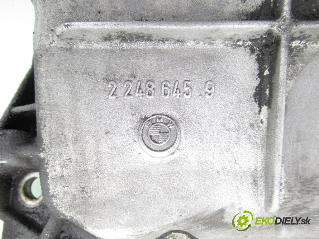 BMW 5 (E39) SEDAN 1996 110,00 520 i 150 - M52 B20 (206S3) 1991,00 Vaňa olejová 22486459 (Olejová vaňa)