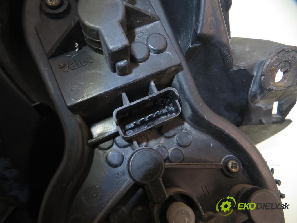 NISSAN PRIMERA Hatchback (P12) HB 2004 88,00 1.9 dCi - F9Q 1870,00 Svetlo pravé zadné 