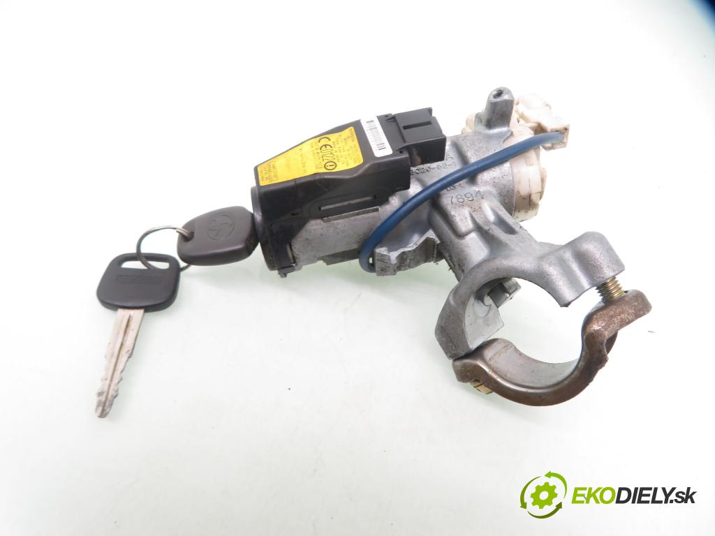 TOYOTA YARIS VERSO (_P2_) MINIVAN 2003 62,00 1.3 84 - 2NZ-FE 1299,00 spinačka 8978352020 ; 627727000 (Spínacia skrinka)