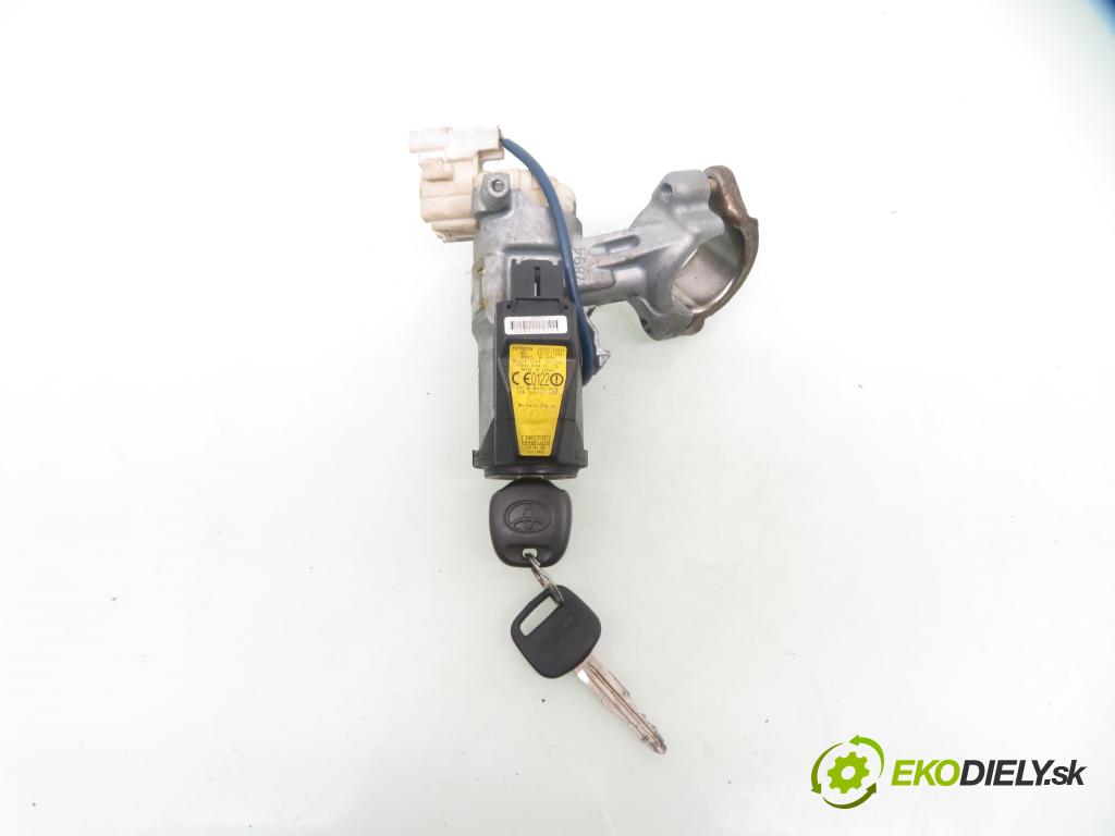 TOYOTA YARIS VERSO (_P2_) MINIVAN 2003 62,00 1.3 84 - 2NZ-FE 1299,00 spinačka 8978352020 ; 627727000 (Spínacia skrinka)