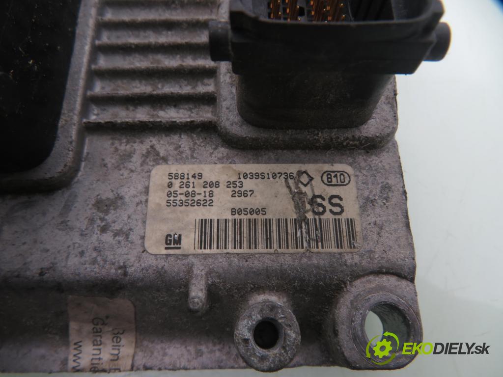 OPEL CORSA C (X01) HB 2005 59,00 1.2 16V Twinport 80 - Z 12 XEP 1229,00 Riadiaca jednotka Motor 1039S10736 ; 0261208253 ; 55352622
