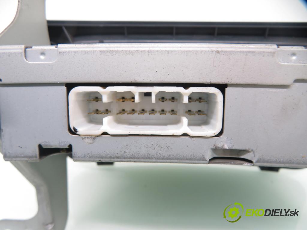 TOYOTA YARIS VERSO (_P2_) MINIVAN 2003 62,00 1.3 84 - 2NZ-FE 1299,00 ZOBRAZIT: 8611052010H0