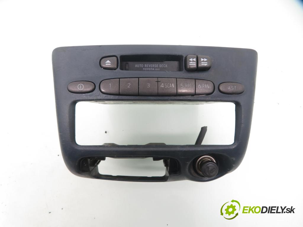 TOYOTA YARIS VERSO (_P2_) MINIVAN 2003 62,00 1.3 84 - 2NZ-FE 1299,00 RADIO Modul 8612052010