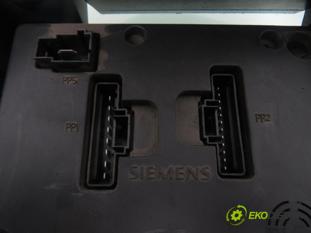 RENAULT SCENIC I (JA0/1_) MINIVAN 2001 79,00 1.6 - K4M 700 1598,00 MODUL BSI 8200029340B ; S108502510F ; 7703397911