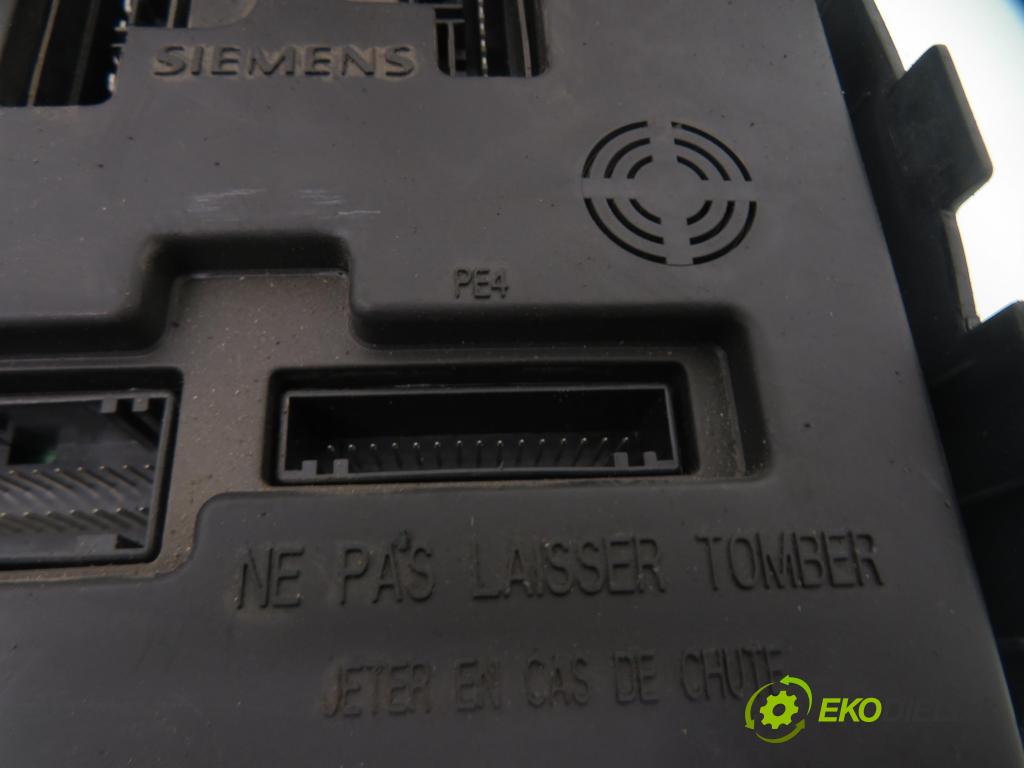 RENAULT SCENIC I (JA0/1_) MINIVAN 2001 79,00 1.6 - K4M 700 1598,00 MODUL BSI 8200029340B ; S108502510F ; 7703397911