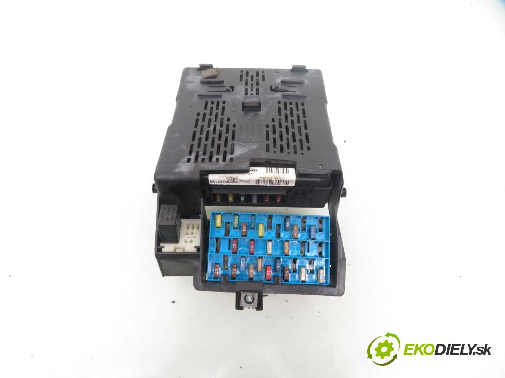 RENAULT SCENIC I (JA0/1_) MINIVAN 2001 79,00 1.6 - K4M 700 1598,00 MODUL BSI 8200029340B ; S108502510F ; 7703397911