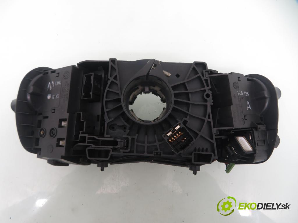 RENAULT SCENIC II (JM0/1_) MINIVAN 2006 63,00 1.5 dCi (JM1F) - K9K 724 1461,00 páčka/prepínač 8200511214