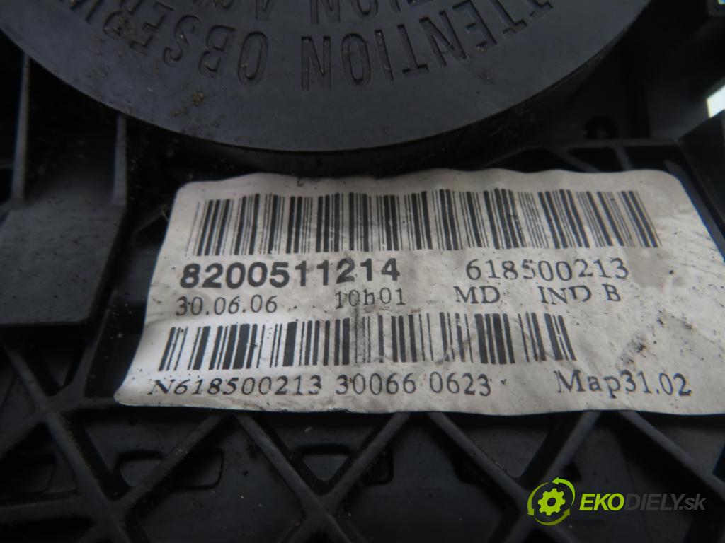 RENAULT SCENIC II (JM0/1_) MINIVAN 2006 63,00 1.5 dCi (JM1F) - K9K 724 1461,00 páčka/prepínač 8200511214