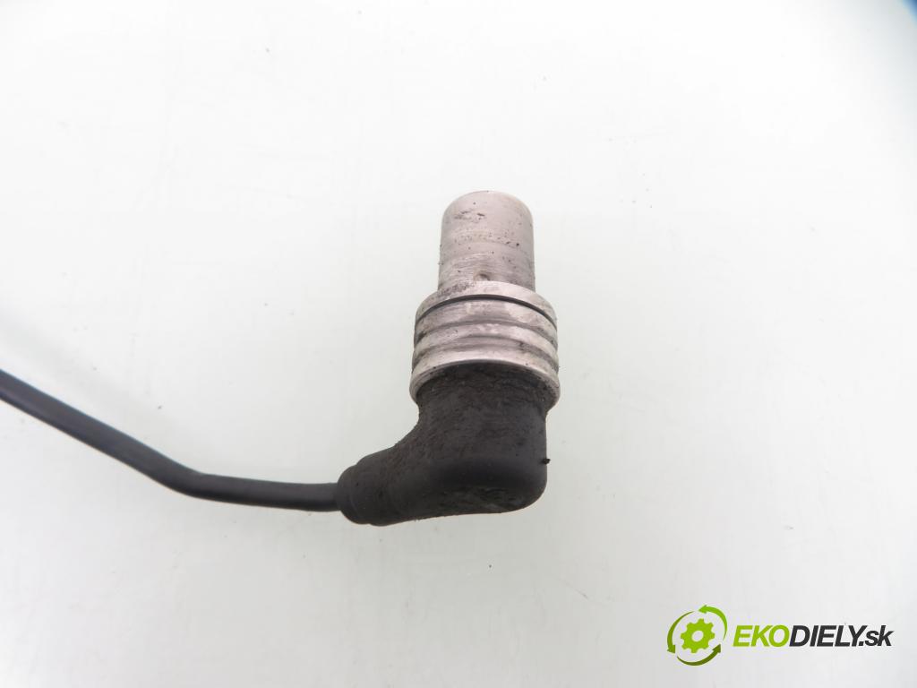 BMW 3 (E36) SEDAN 1991 83,00 318 i - M40 B18 (184E1) 1796,00 snímač polohy Vačkového hřídele / kliky klikového 17240562