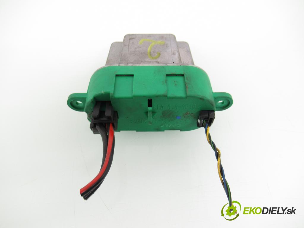 RENAULT ESPACE IV (JK0/1_) MINIVAN 2003 85,00 1.9 dCi 116 - F9Q 820 1870,00 rezistor / reostat kúrenia 52492365