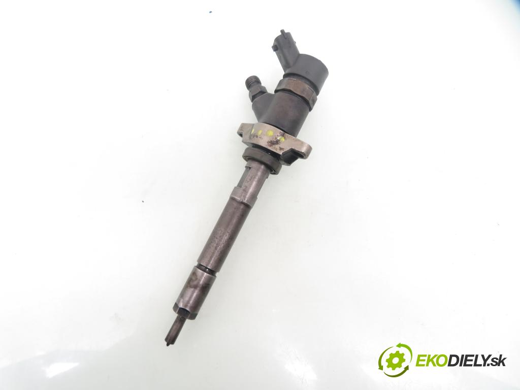 FORD FOCUS II (DA_, HCP) HB 2006 80,00 1.6 TDCi 109 - G8DA 1560,00 vstřikovač 0445110239 (Vstřikovač paliva)