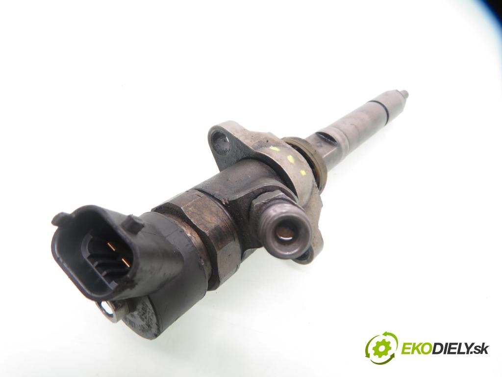 FORD FOCUS II (DA_, HCP) HB 2006 80,00 1.6 TDCi 109 - G8DA 1560,00 vstřikovač 0445110239 (Vstřikovač paliva)