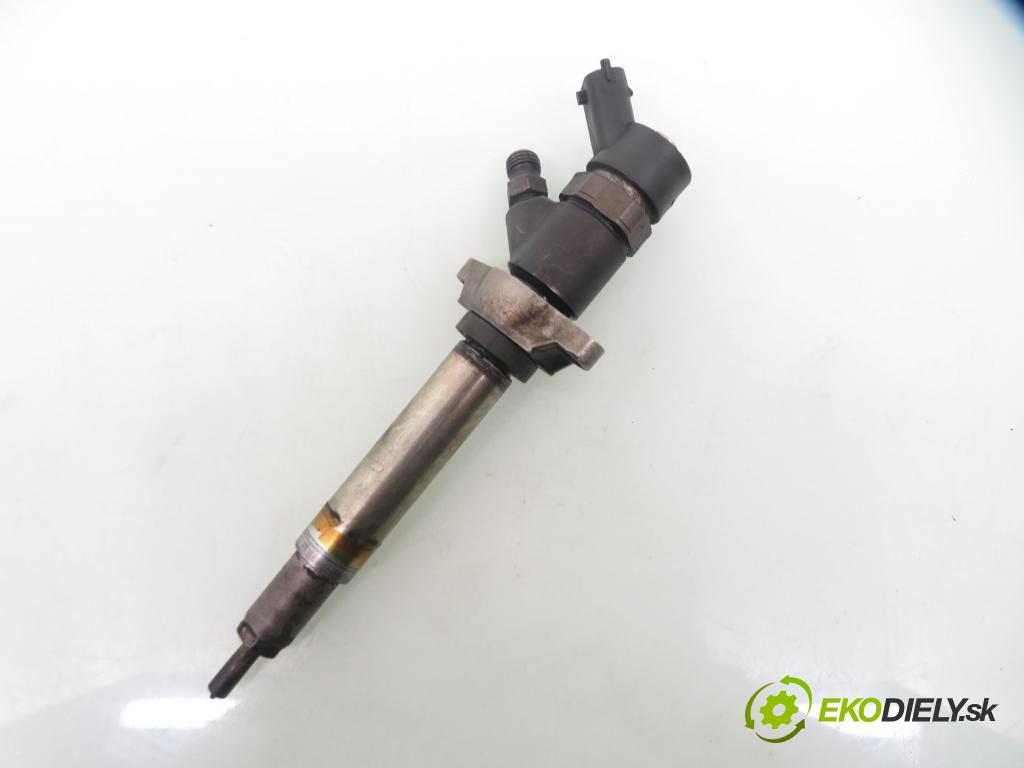 FORD FOCUS II (DA_, HCP) HB 2006 80,00 1.6 TDCi 109 - G8DA 1560,00 vstrekovač 0445110239 (Vstrekovač paliva)