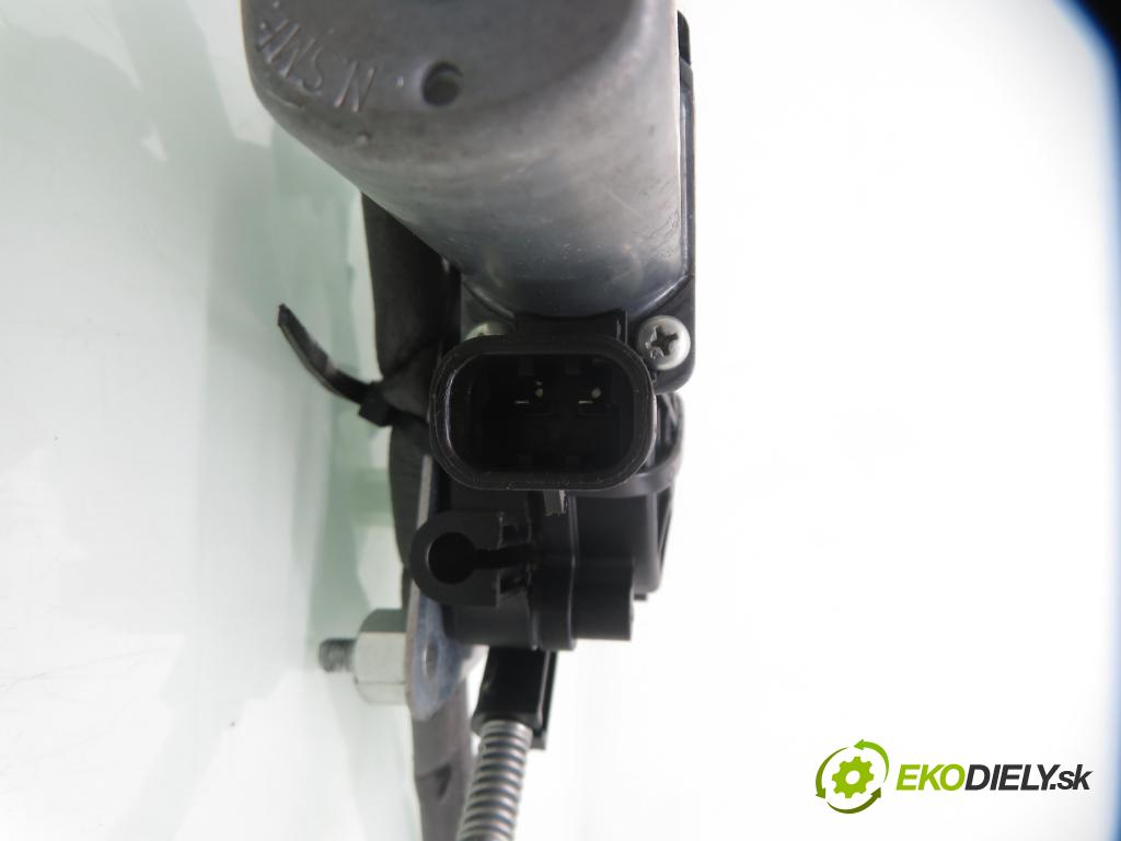 CHRYSLER VOYAGER IV (RG, RS) VAN 2007 128,00 3.3 - EGA 3301,00 Mechanizmus okien D239907