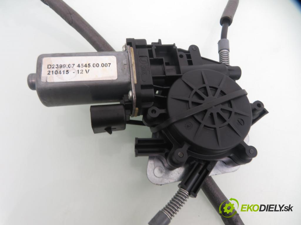 CHRYSLER VOYAGER IV (RG, RS) VAN 2007 128,00 3.3 - EGA 3301,00 Mechanizmus okien D239907