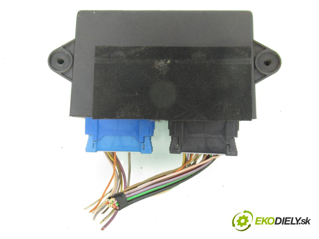 RENAULT LAGUNA I (B56_, 556_) LIFTBACK 1996 69,00 1.8 - F3P 674 1783,00 spínačka / imobilizéra IMMO / řídící jednotka S113717115 ; 7700102294 ; 7793297637