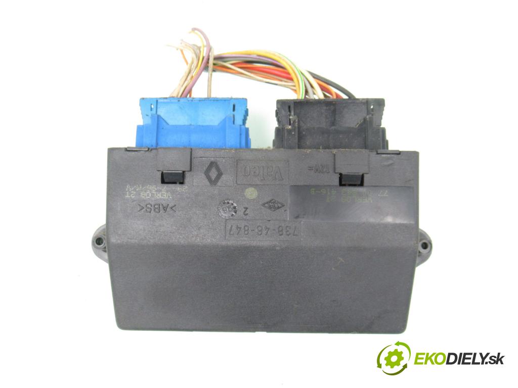 RENAULT LAGUNA I (B56_, 556_) LIFTBACK 1996 69,00 1.8 - F3P 674 1783,00 spínačka / imobilizéra IMMO / řídící jednotka S113717115 ; 7700102294 ; 7793297637