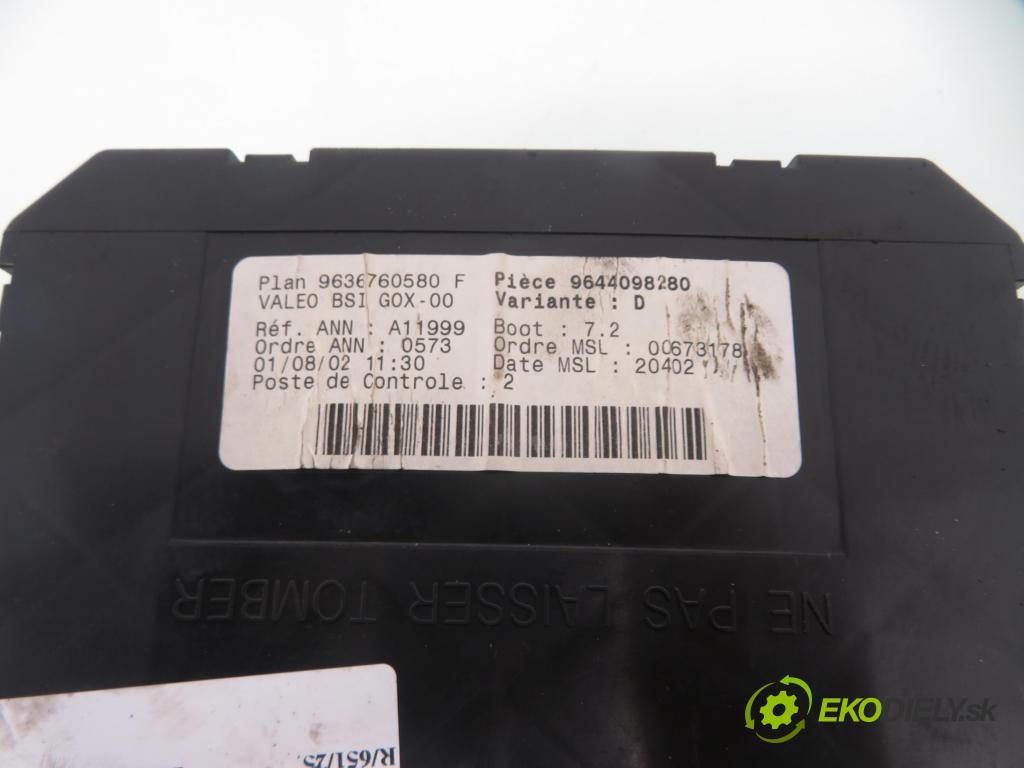 PEUGEOT 307 SW (3H) KOMBI 2004 80,00 1.6 BioFlex - NFU (TU5JP4) 1587,00 MODUL BSI 9636760580F ; 9644098280