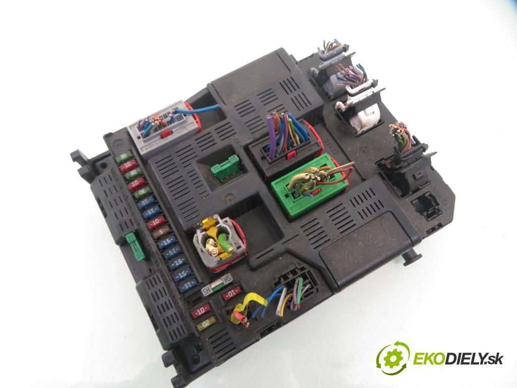 PEUGEOT 307 SW (3H) KOMBI 2004 80,00 1.6 BioFlex - NFU (TU5JP4) 1587,00 MODUL BSI 9636760580F ; 9644098280