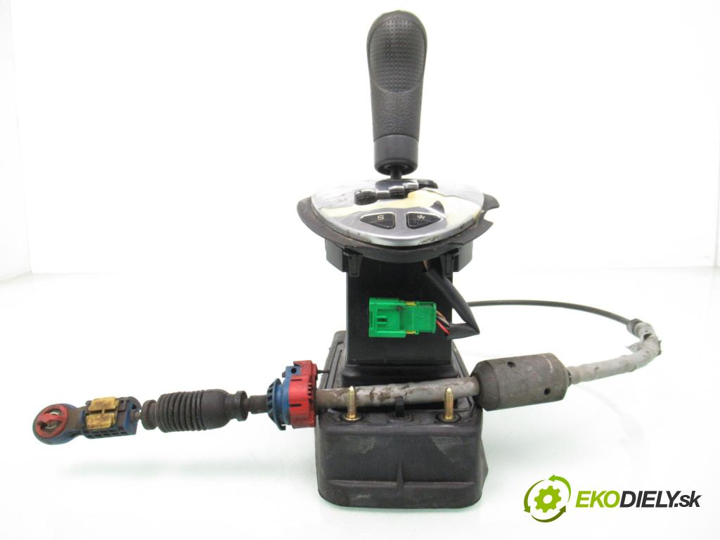 CITROEN C5 I (DC_) LIFTBACK 2002 100,00 2.0 16V (DCRFNC, DCRFNF) - RFN (EW10J4) 1997,00 ZVEDÁK: 9642800580