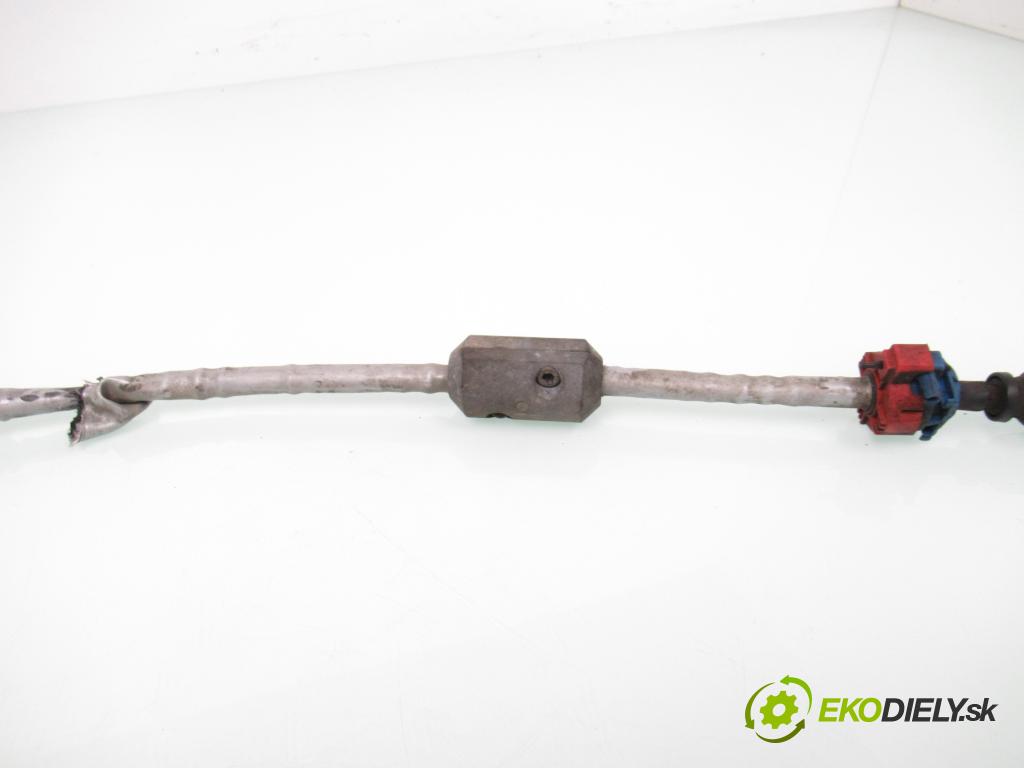 CITROEN C5 I (DC_) LIFTBACK 2002 100,00 2.0 16V (DCRFNC, DCRFNF) - RFN (EW10J4) 1997,00 ZVEDÁK: 9642800580