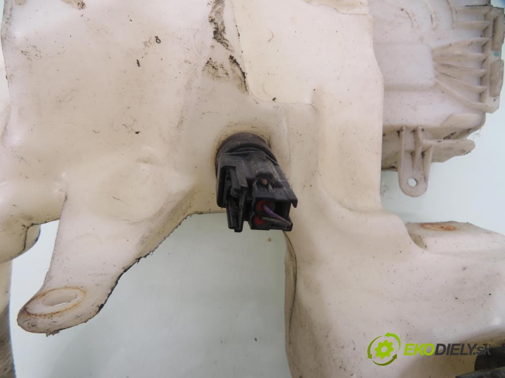 FORD S-MAX (WA6) MINIVAN 2007 103,00 2.0 TDCi - QXWB 1997,00 Nádržka ostrekovačov 6M2117B613AH ; 7S7117B613AO ; 6M2113K175AJ (Kľučka dverí ostatné)