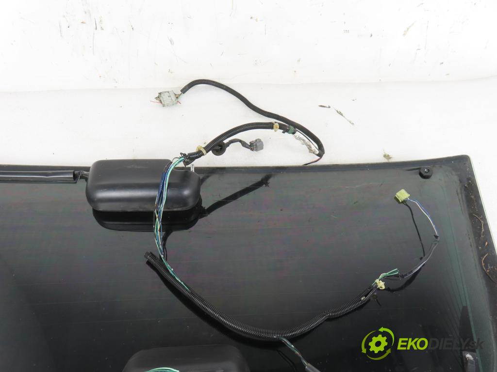 HONDA CR-V I (RD) SUV 1998 94,00 2.0 16V 4WD (RD1, RD3) - B20B3 1972,00 Okno zadné kapota