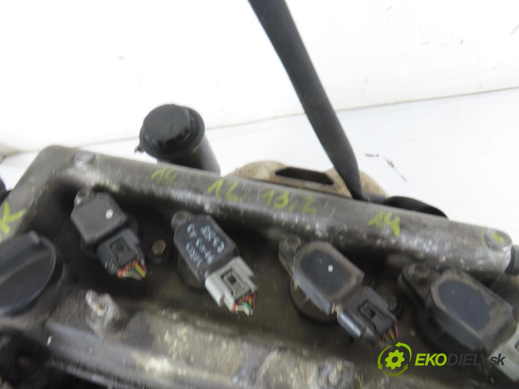 TOYOTA YARIS VERSO (_P2_) MINIVAN 2003 62,00 1.3 84 - 2NZ-FE 1299,00 Motor benz. 2NZFE