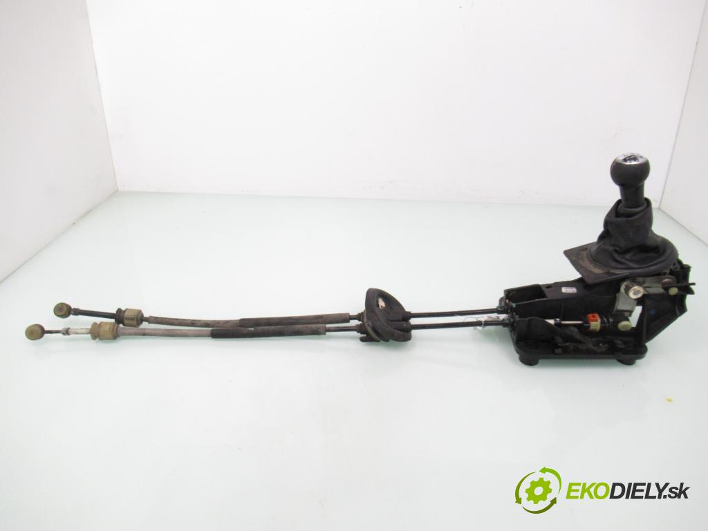 CITROEN C4 I (LC_) HB 2006 66,00 1.6 HDi - 9HX (DV6ATED4) 1560,00 ZVEDÁK: 9657303580