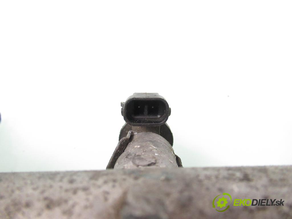 OPEL VECTRA C GTS (Z02) LIFTBACK 2003 108,00 2.2 16V - Z 22 SE 2198,00 Lišta vstrekovacia 12564446 (Vstrekovacia lišta)