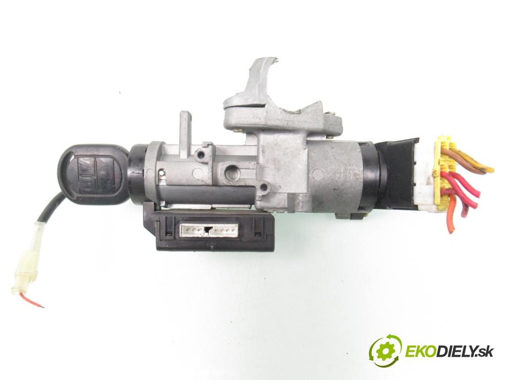 CHEVROLET LACETTI (J200) HB 2006 70,00 1.4 16V - F14D3 1399,00 spinačka 96456677 ; 5218101000 (Spínacia skrinka)