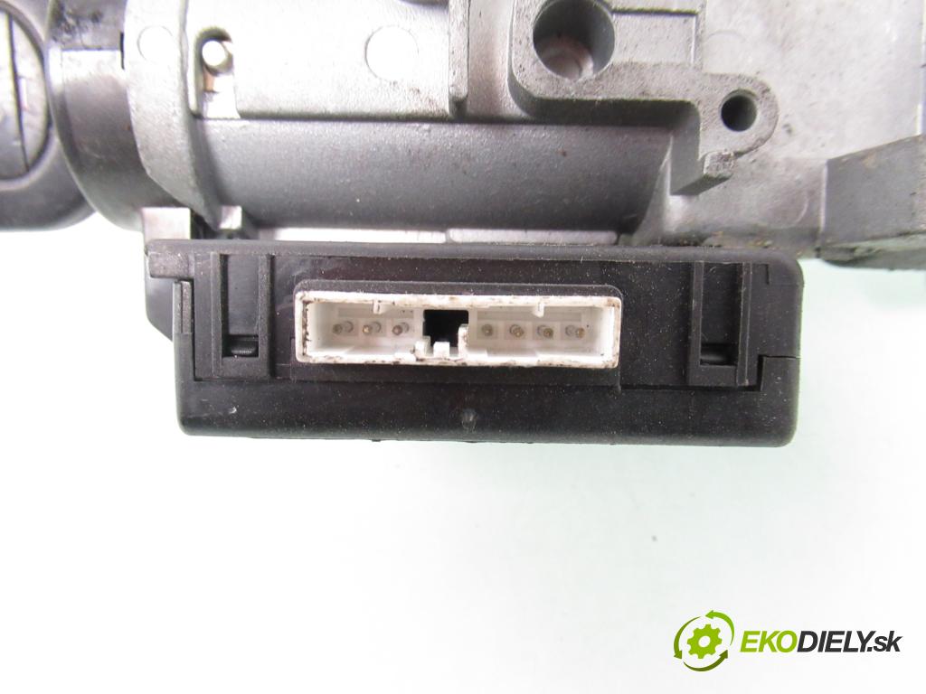 CHEVROLET LACETTI (J200) HB 2006 70,00 1.4 16V - F14D3 1399,00 spinačka 96456677 ; 5218101000 (Spínacia skrinka)