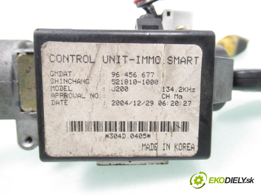 CHEVROLET LACETTI (J200) HB 2006 70,00 1.4 16V - F14D3 1399,00 spinačka 96456677 ; 5218101000 (Spínacia skrinka)