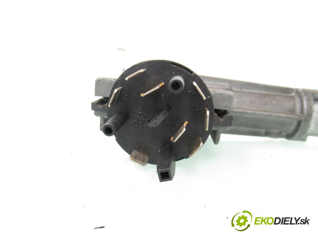 AUDI 80 (8C, B4) SEDAN 1992 55,00 1.9 TD - AAZ 1896,00 spinačka 893905851D (Spínacia skrinka)