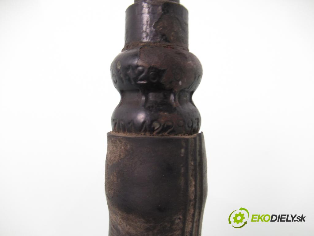 VW TRANSPORTER IV Skrzynia (70XA) FURGON 1996 50,00 1.9 TD 68 - ABL 1896,00 trubka / Rúra servočerpadlo