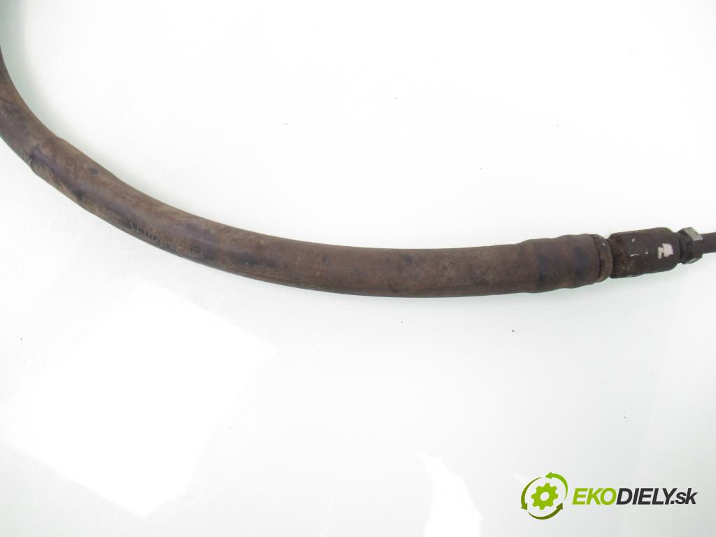 VW TRANSPORTER IV Skrzynia (70XA) FURGON 1996 50,00 1.9 TD 68 - ABL 1896,00 trubka / Rúra servočerpadlo