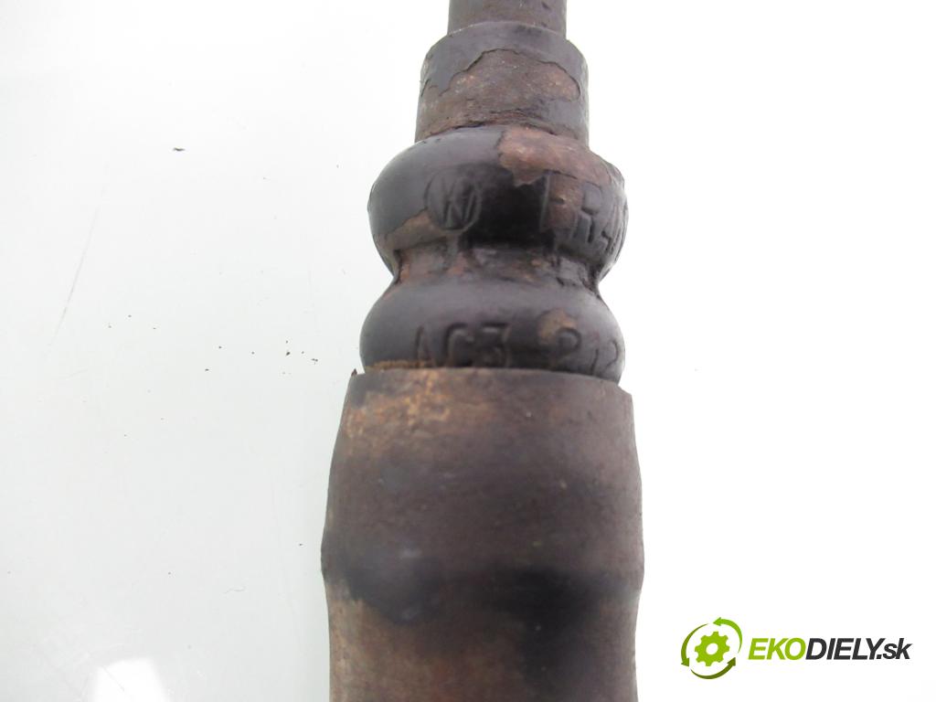 VW TRANSPORTER IV Skrzynia (70XA) FURGON 1996 50,00 1.9 TD 68 - ABL 1896,00 trubka / Rúra servočerpadlo