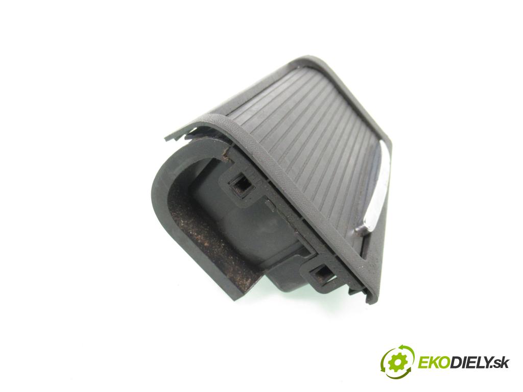 OPEL VECTRA C GTS (Z02) LIFTBACK 2003 90,00 1.8 16V 122 - Z 18 XE 1796,00 držák na nápoje 24423418 (Držák nápojů)