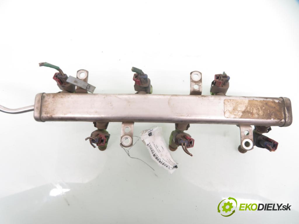 CHRYSLER VOYAGER IV (RG, RS) VAN 2007 128,00 3.3 - EGA 3301,00 Lišta vstrekovacia 04861498AD ; 0280156007 (Vstrekovacia lišta)