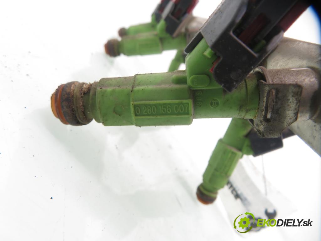 CHRYSLER VOYAGER IV (RG, RS) VAN 2007 128,00 3.3 - EGA 3301,00 Lišta vstrekovacia 04861498AD ; 0280156007 (Vstrekovacia lišta)