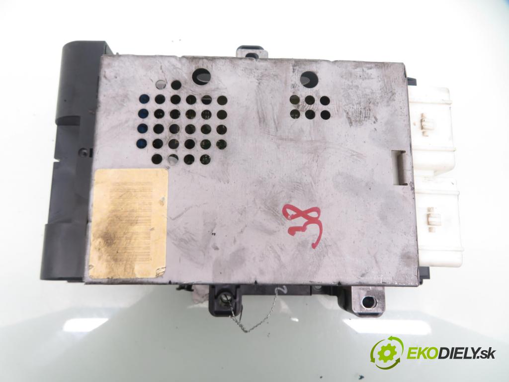 CHRYSLER VOYAGER / GRAND VOYAGER III (GS) VAN 2000 85,00 2.5 TD - ENC 2499,00 MODUL BSI P04686502AE ; P04707996AF ; TBQJ293910085