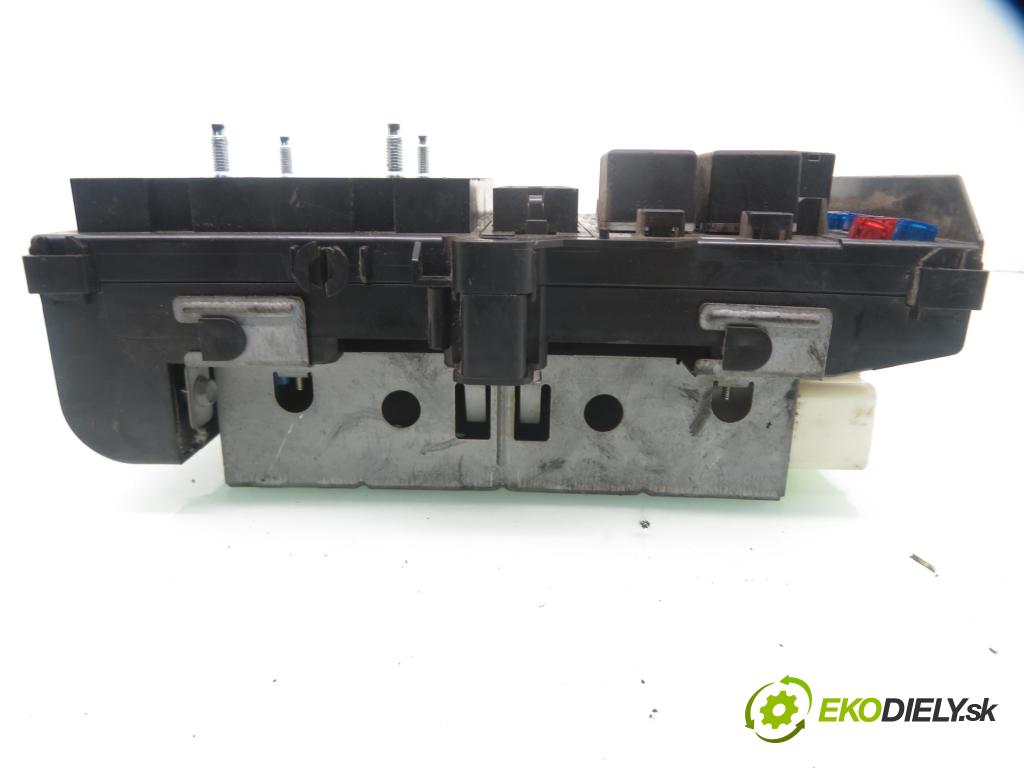 CHRYSLER VOYAGER / GRAND VOYAGER III (GS) VAN 2000 85,00 2.5 TD - ENC 2499,00 MODUL BSI P04686502AE ; P04707996AF ; TBQJ293910085