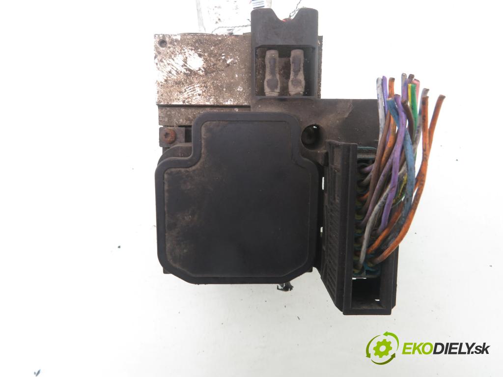 PEUGEOT 607 (9D, 9U) SEDAN 2002 152,00 3.0 V6 24V - XFX (ES9J4S) 2946,00 Pumpa ABS 9632833580 ; 0265202418 (Pumpa ABS)