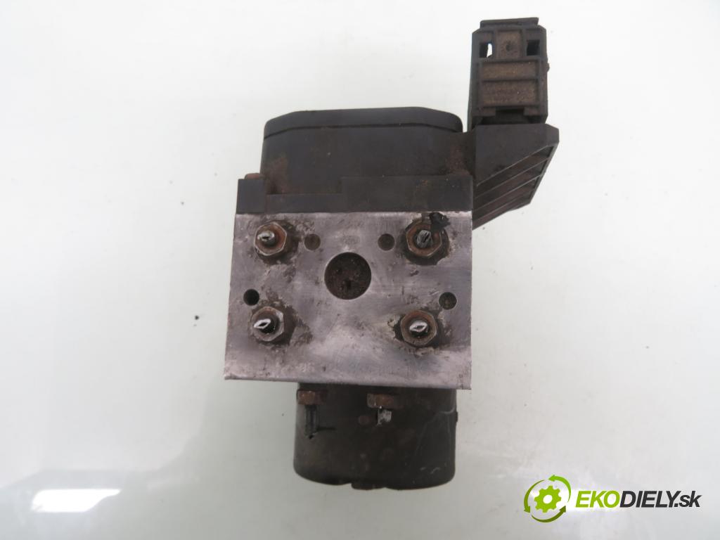 PEUGEOT 607 (9D, 9U) SEDAN 2002 152,00 3.0 V6 24V - XFX (ES9J4S) 2946,00 Pumpa ABS 9632833580 ; 0265202418 (Pumpa ABS)