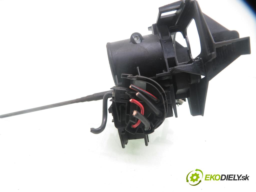 OPEL ASTRA G liftback (T98) HB 1999 74,00 1.6 16V - X 16 XEL 1598,00 spinačka 90589313 ; 90589389 (Spínacia skrinka)