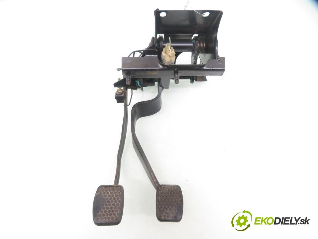 DAEWOO TICO (KLY3) HB 1997 35,00 0.8 48 - F8C 796,00 PEDALY: