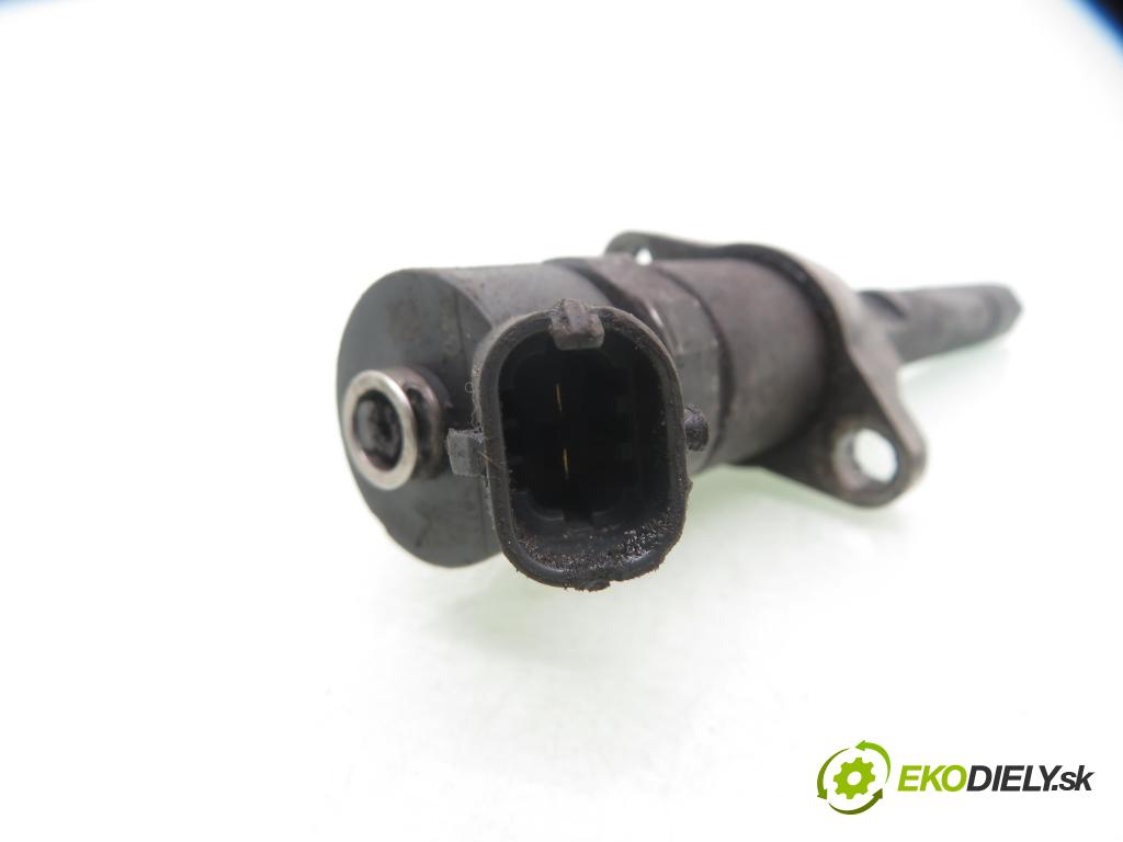 FORD FOCUS II (DA_, HCP) HB 2006 66,00 1.6 TDCi 90 - HHDA 1560,00 vstrekovač 0445110239 (Vstrekovač paliva)