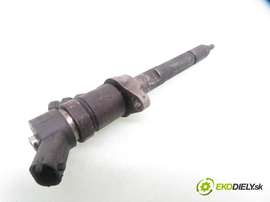 FORD FOCUS II (DA_, HCP) HB 2006 66,00 1.6 TDCi 90 - HHDA 1560,00 vstrekovač 0445110239 (Vstrekovač paliva)