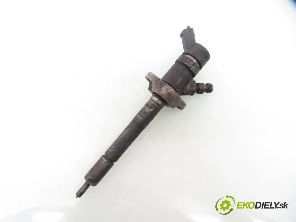 FORD FOCUS II (DA_, HCP) HB 2006 66,00 1.6 TDCi 90 - HHDA 1560,00 vstrekovač 0445110239 (Vstrekovač paliva)